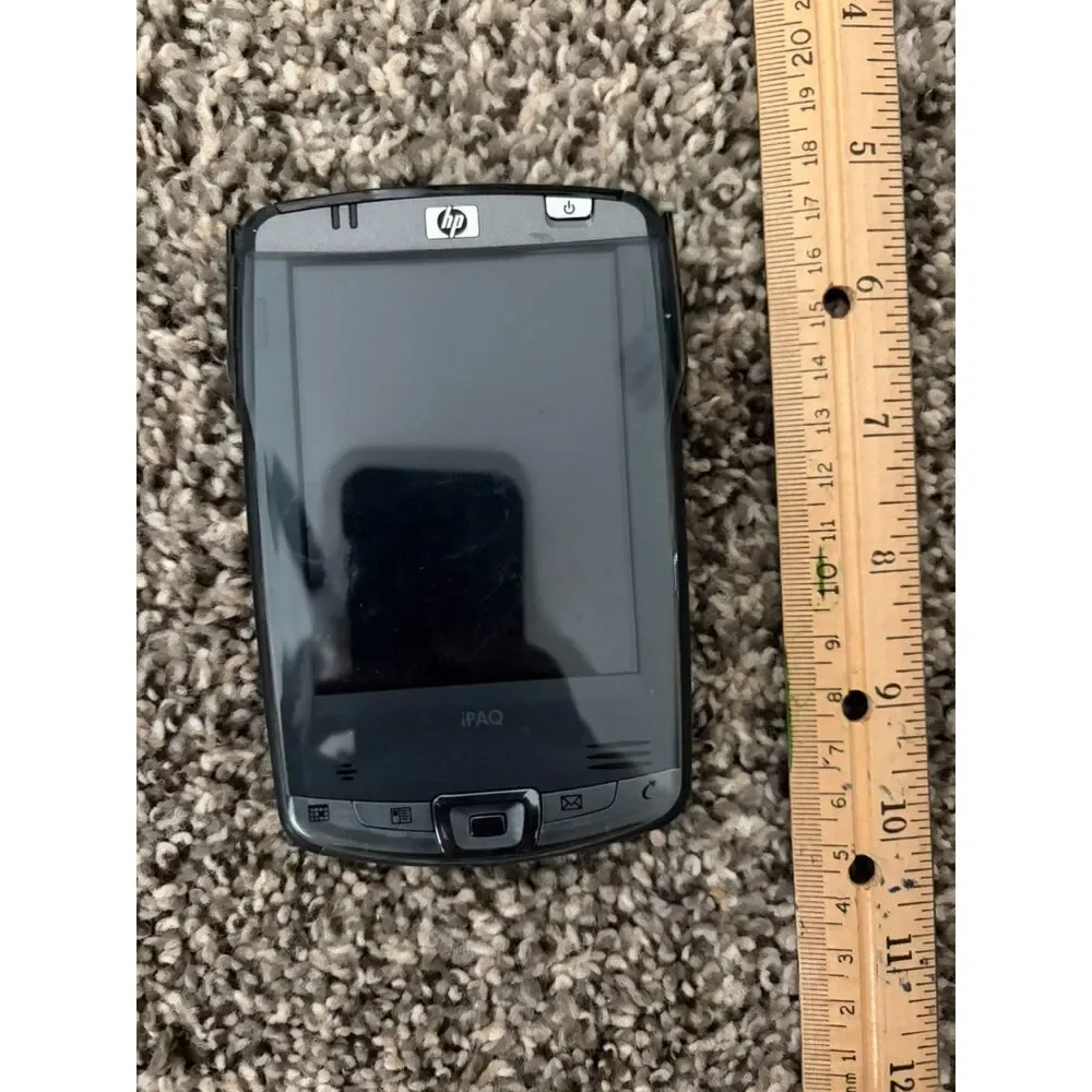 HP iPAQ pocketPC with Windows mobile 5.0 and 520 Mhz processor